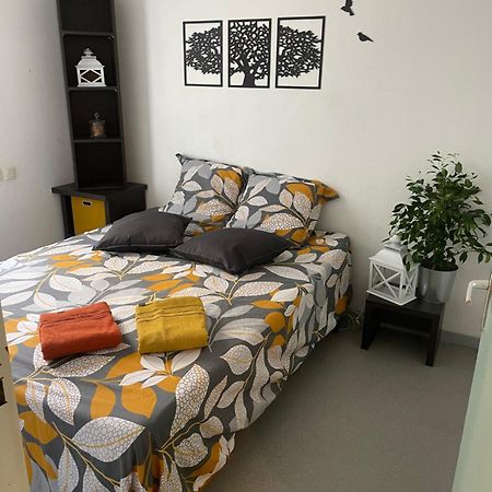 Parc Arena Apartment Ним Екстериор снимка