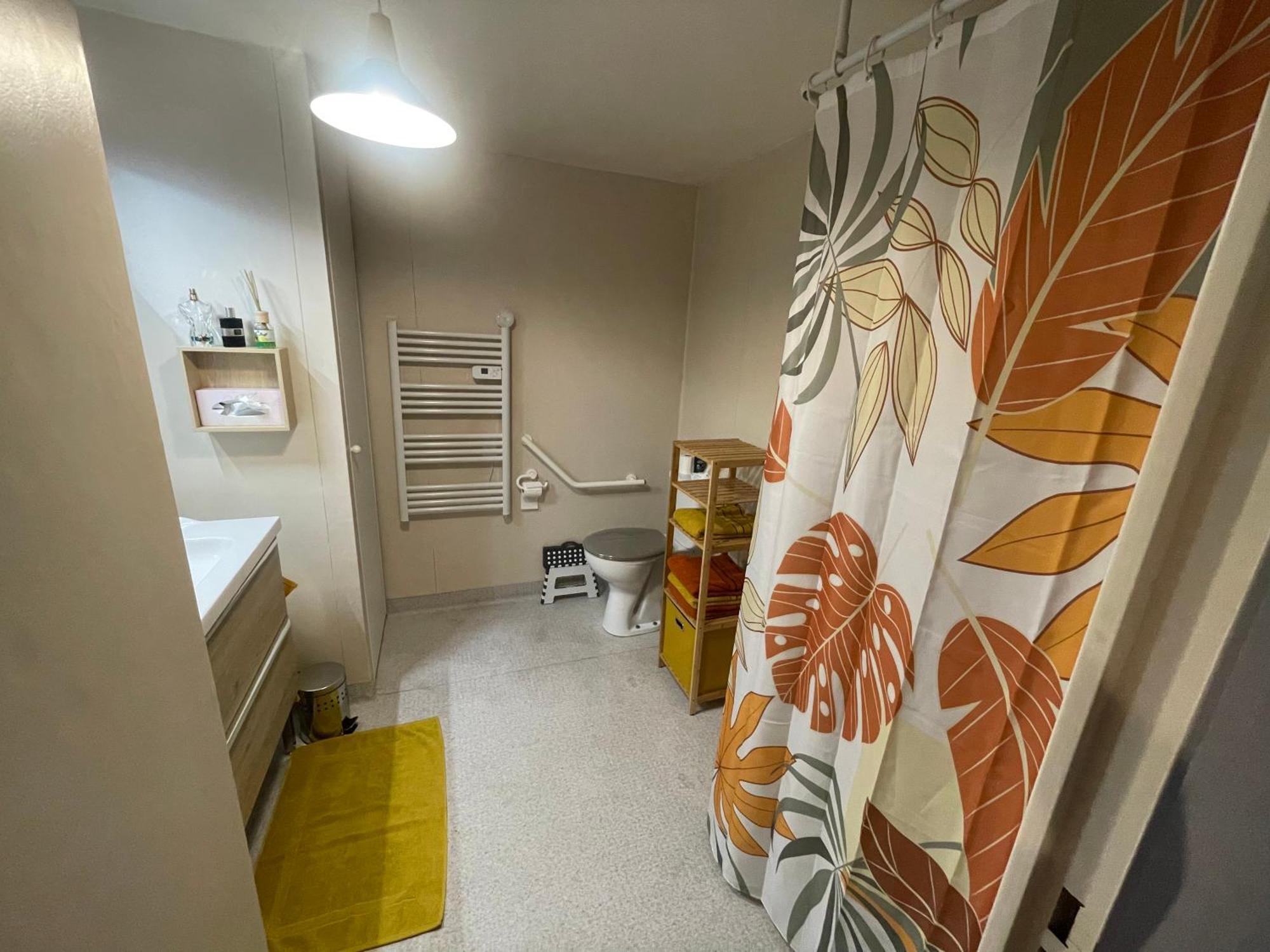 Parc Arena Apartment Ним Екстериор снимка